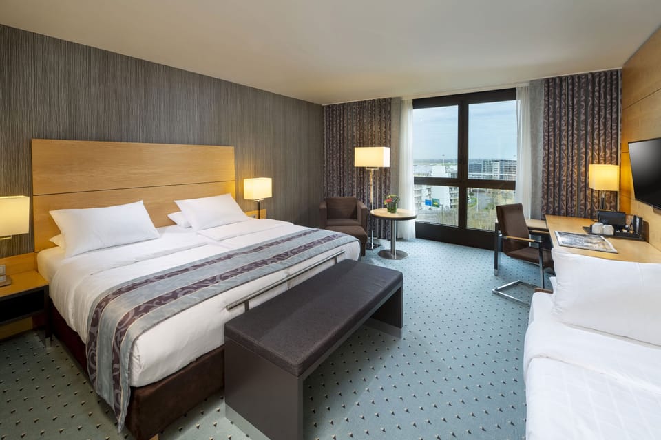 Superior Family Room | Hypo-allergenic bedding, in-room safe, desk, soundproofing