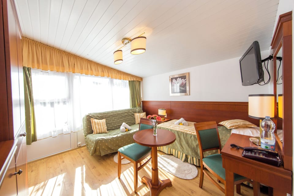 In-room safe, desk, laptop workspace, cribs/infant beds