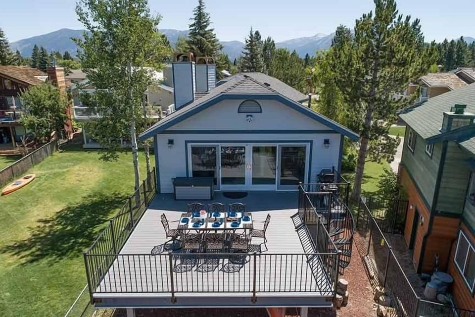 House, 4 Bedrooms | BBQ/picnic area