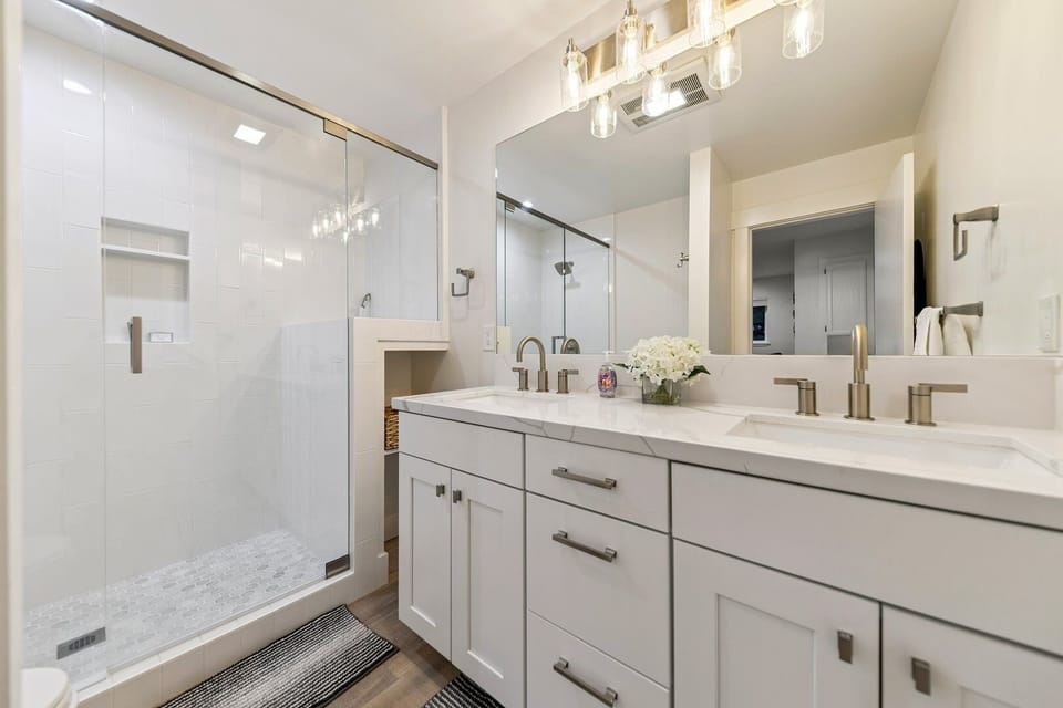 1928 Marconi  Way 3 Bedroom Home House in South Lake Tahoe