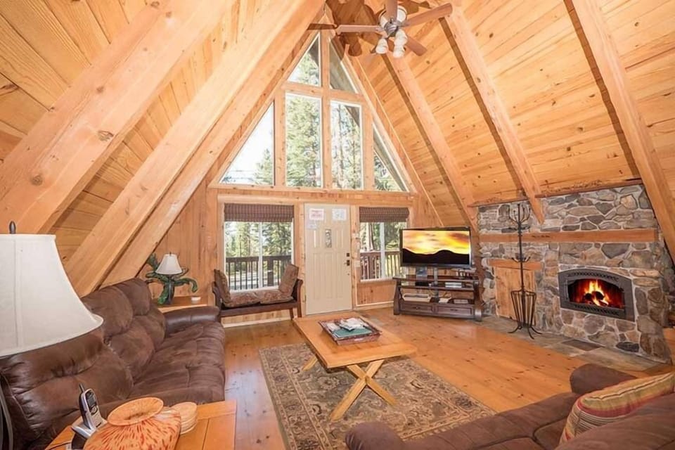 Cabin, 3 Bedrooms | Interior