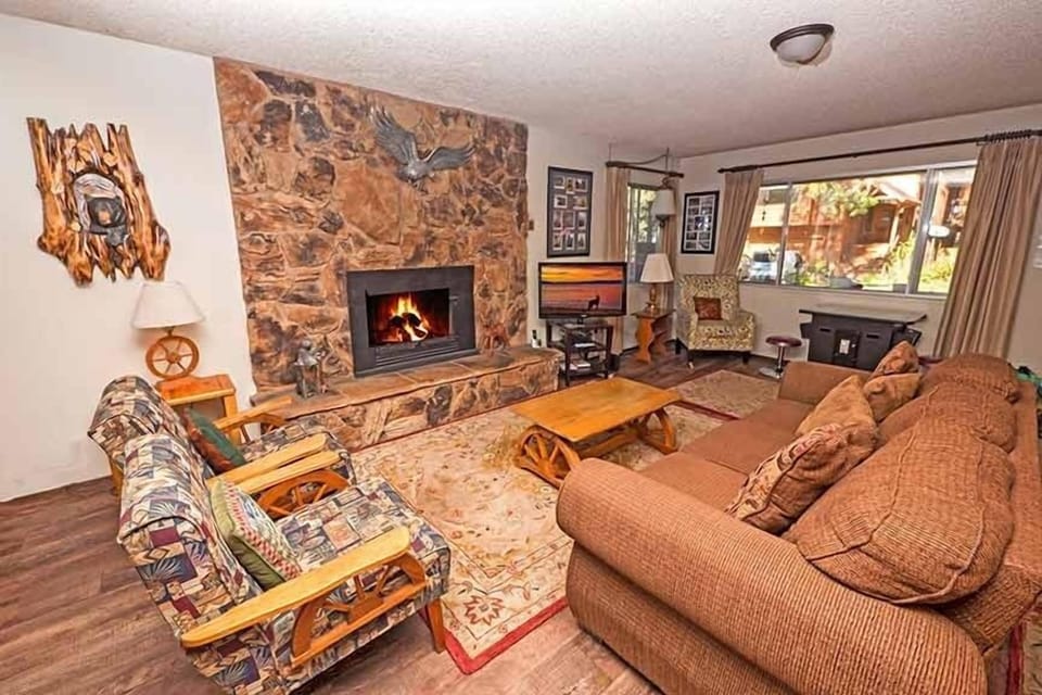House, 3 Bedrooms | Living area | TV