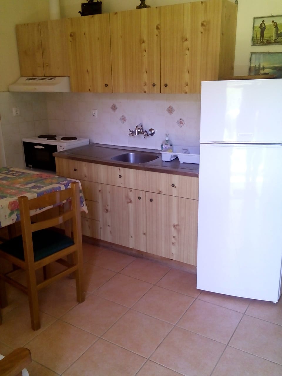 Apartment, 1 Bedroom | Hypo-allergenic bedding, desk, iron/ironing board