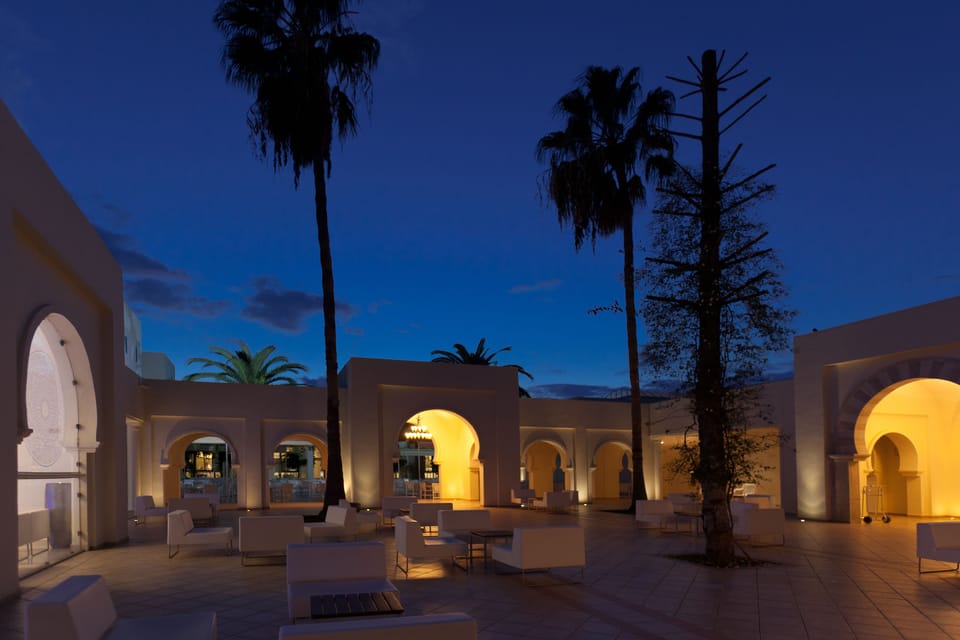 2 indoor pools, 3 outdoor pools, open open 24 hours, pool umbrellas