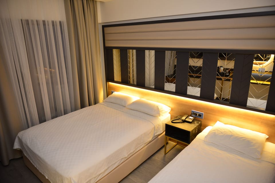 Minibar, desk, soundproofing, free WiFi