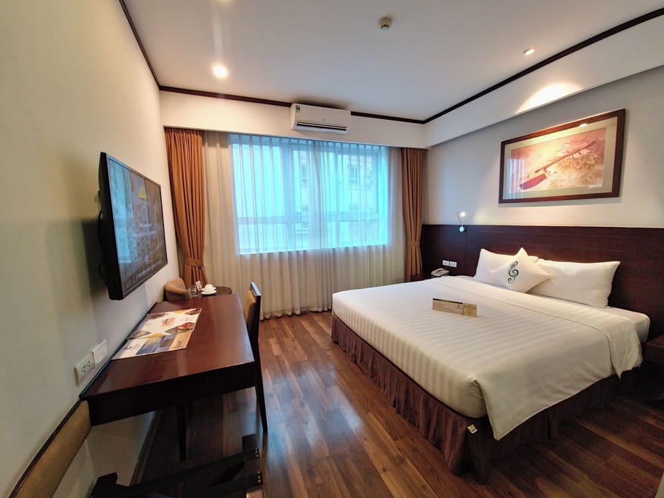 1 bedroom, minibar, in-room safe, desk