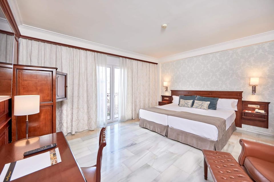 Minibar, in-room safe, desk, blackout drapes