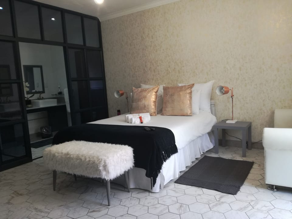Supreme Queen | Room amenity