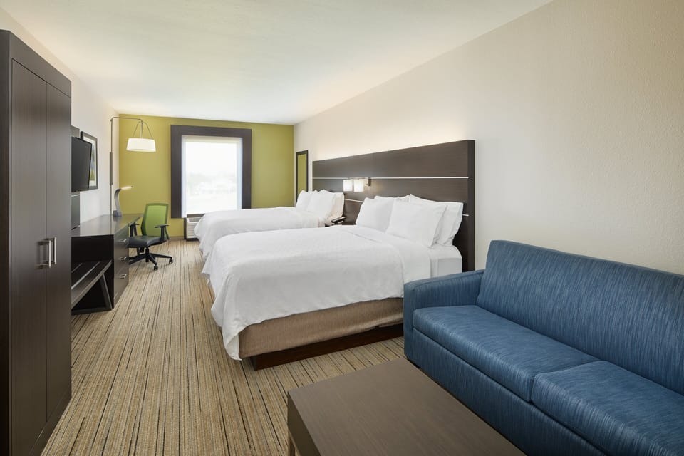 Suite, Multiple Beds | In-room safe, desk, iron/ironing board, free cribs/infant beds
