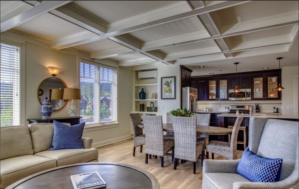 Premium Suite, 3 Bedrooms, Kitchen, Ocean View | Living area | 35-inch flat-screen TV with cable channels, TV
