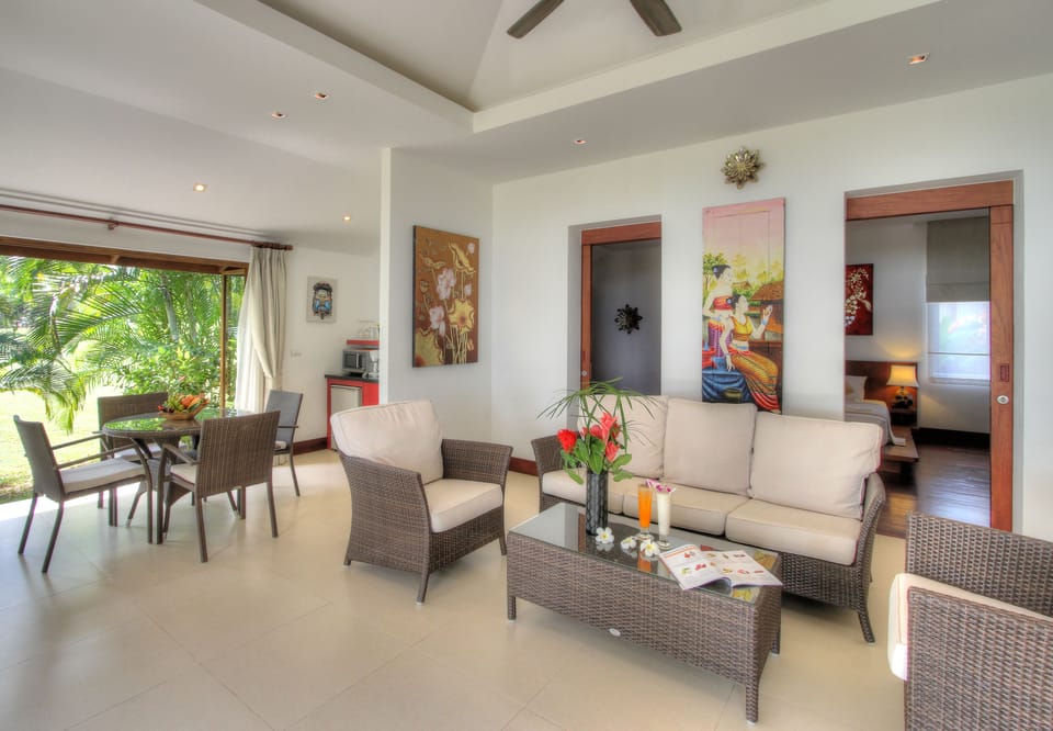 Deluxe Villa, 1 King Bed, Sea View, Sea Facing | Living room | 52-inch Smart TV with digital channels, TV