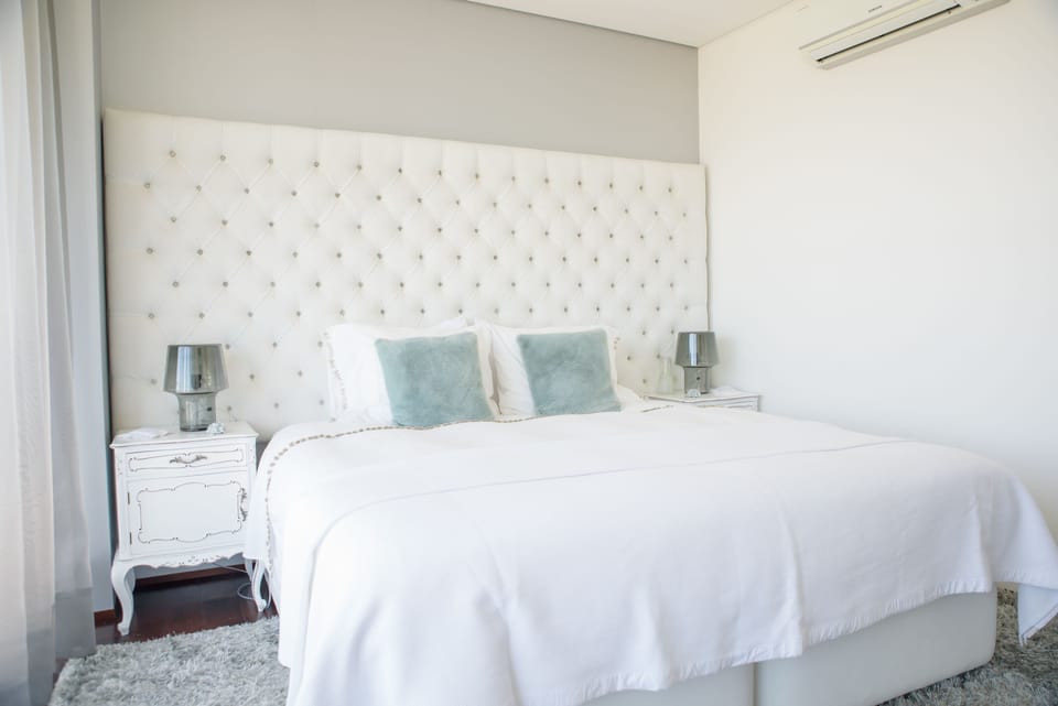 Twin Room, Balcony | In-room safe, desk, blackout drapes, rollaway beds