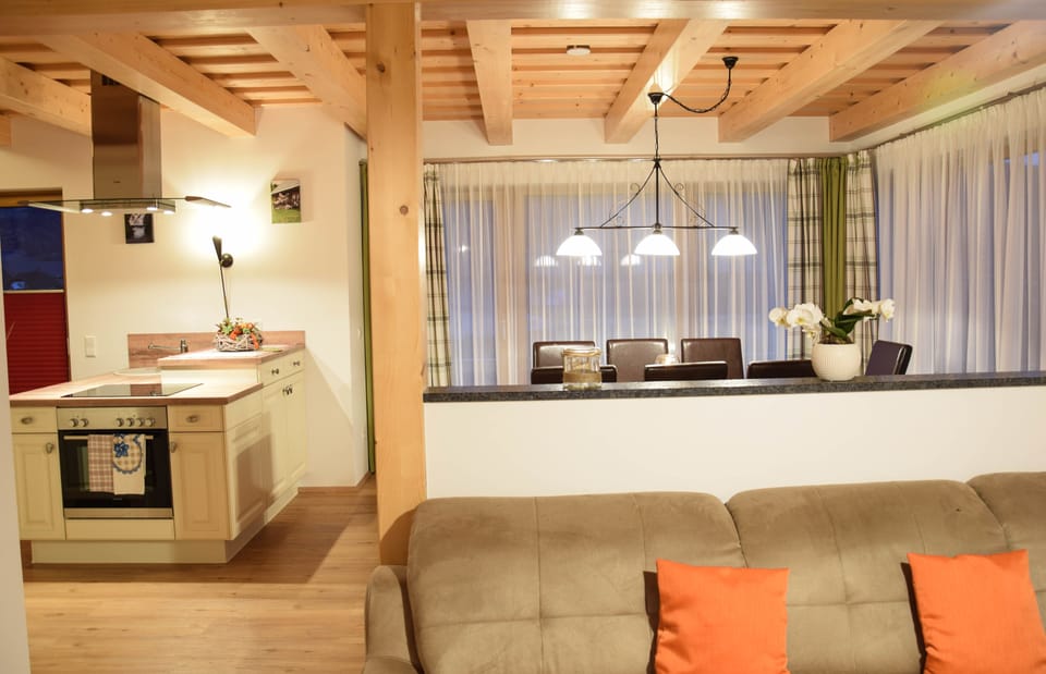 Traditional Chalet, 3 Bedrooms, Mountain View | Living area | Flat-screen TV, fireplace, DVD player, table tennis