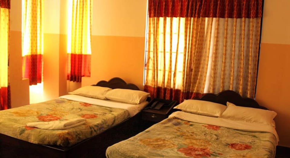Standard Double or Twin Room | In-room safe, desk, iron/ironing board, free WiFi