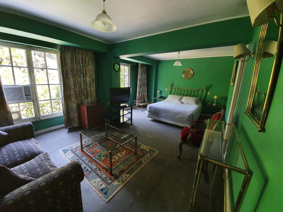 Double Room, 1 Double Bed | Minibar, desk, free WiFi, bed sheets
