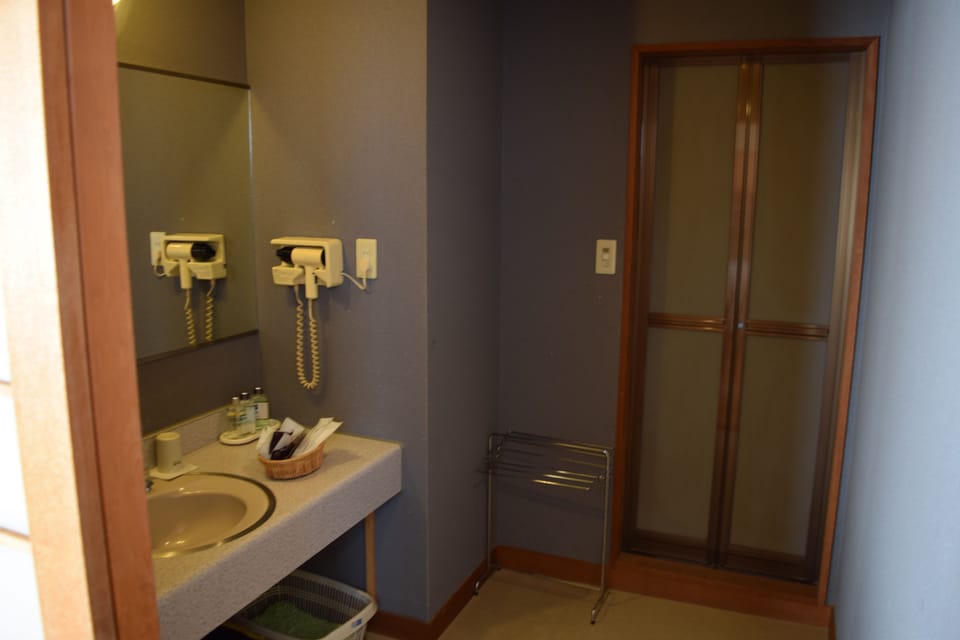 Japanese Style Room, Connecting Rooms with Private Bathroom, Smoking | Room amenity