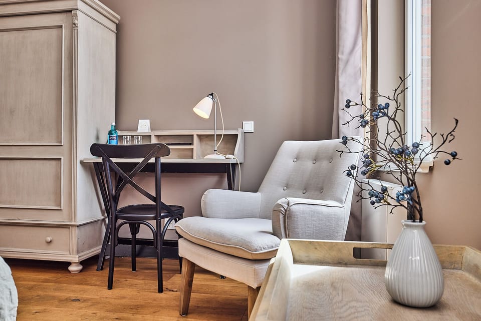 Deluxe Quadruple Room, 1 Bedroom, Jetted Tub | Premium bedding, desk, rollaway beds, free WiFi