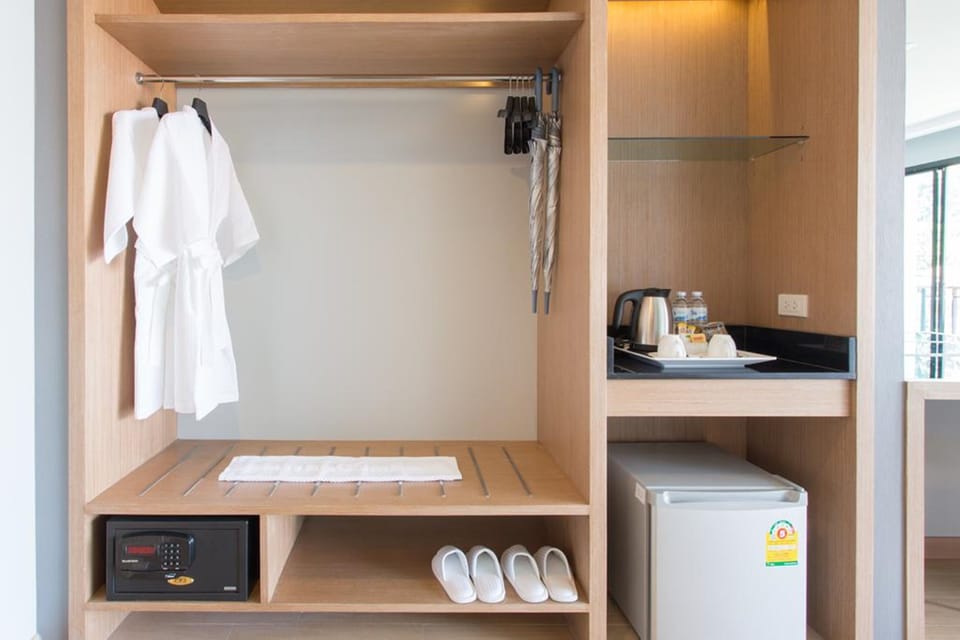 Twin Room, Non Smoking, City View | In-room safe, desk, blackout drapes, free WiFi