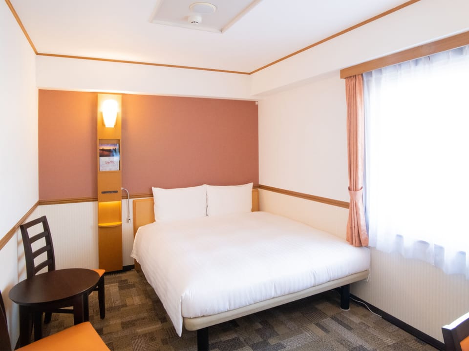 Desk, laptop workspace, blackout drapes, free WiFi