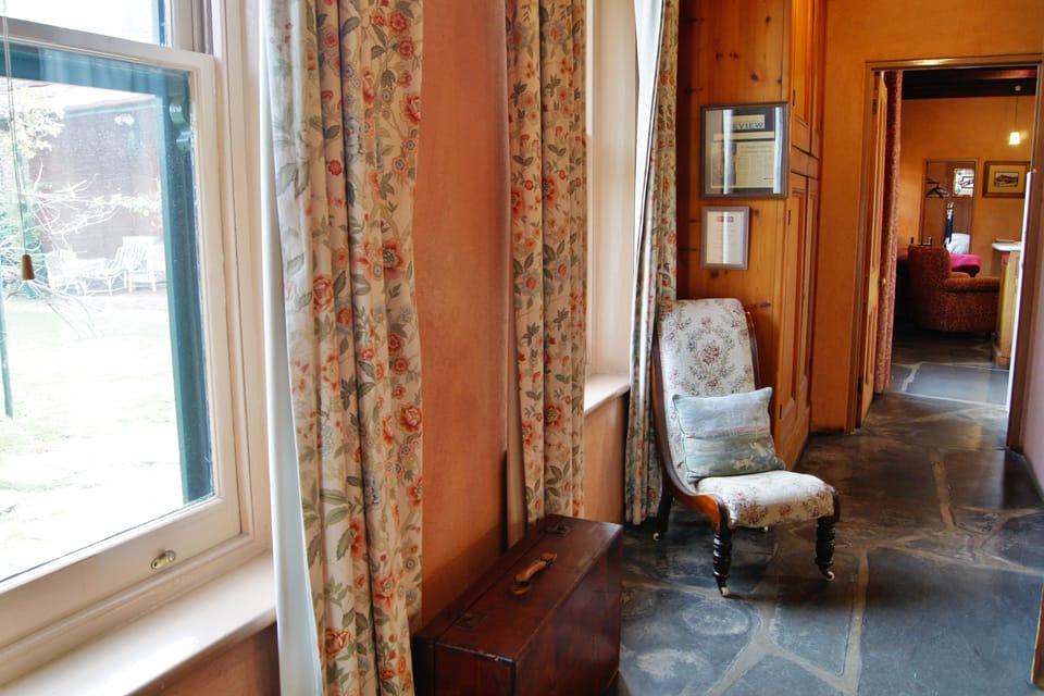 Luxury Cottage, Jetted Tub (Paprika) | Individually decorated, individually furnished, blackout drapes