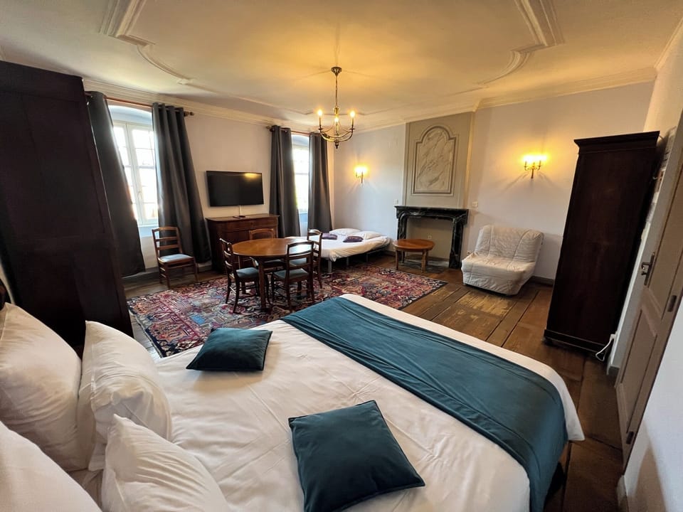 Family Studio | Minibar, free WiFi, bed sheets, wheelchair access