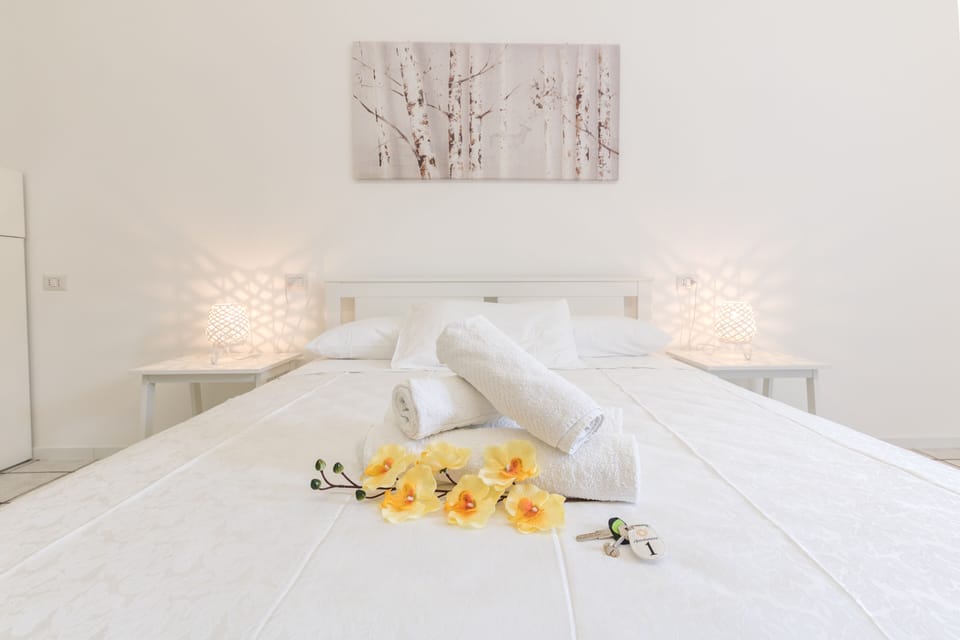 Suite (Palladio) | Premium bedding, soundproofing, iron/ironing board (on request)