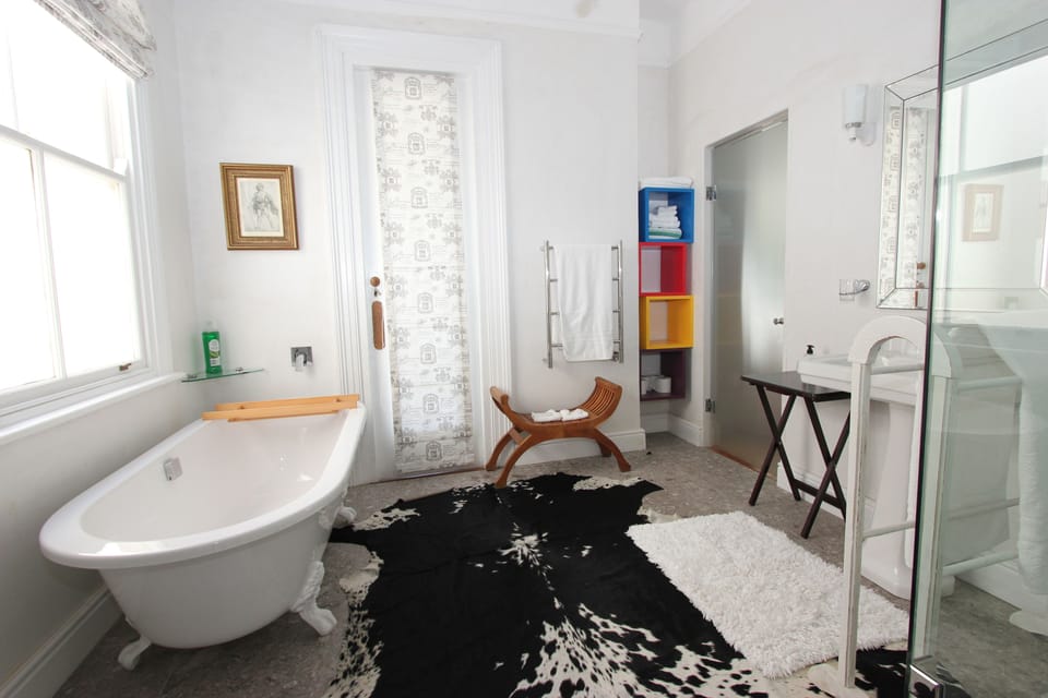 Luxury Double Room Single Use, 1 Bedroom (Suite 1) | Bathroom | Hair dryer, bathrobes, towels