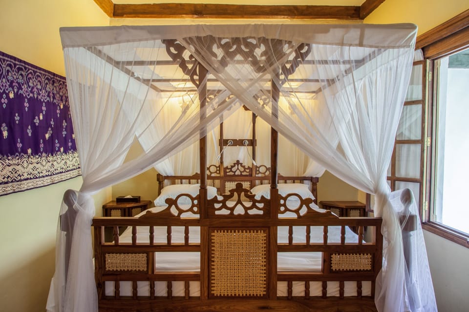 Garden Room DBL/TWN | 1 bedroom, individually decorated, individually furnished, desk