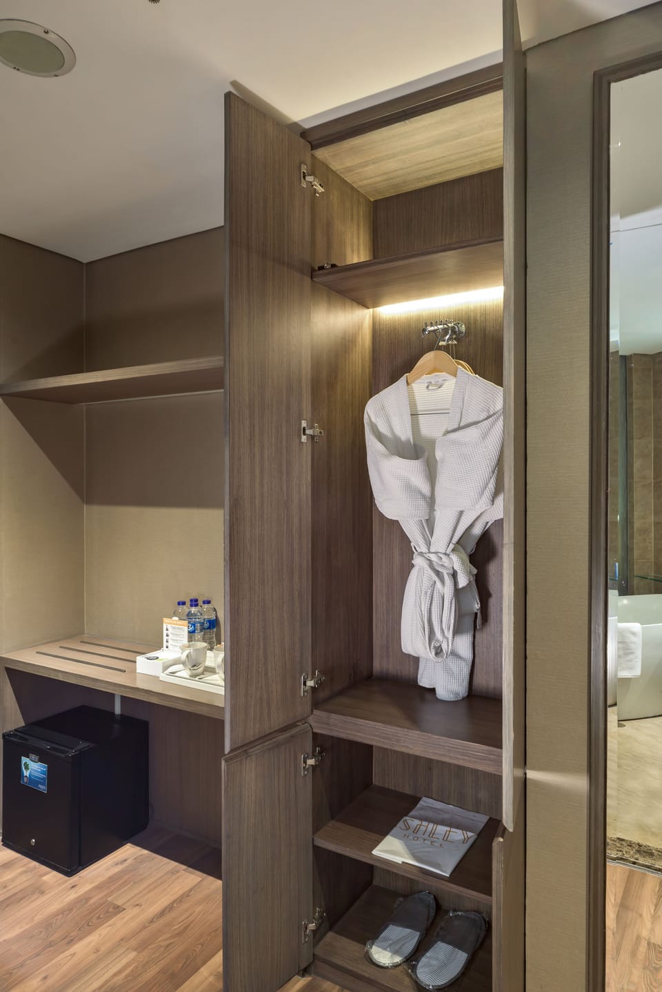 Ashley | Room amenity