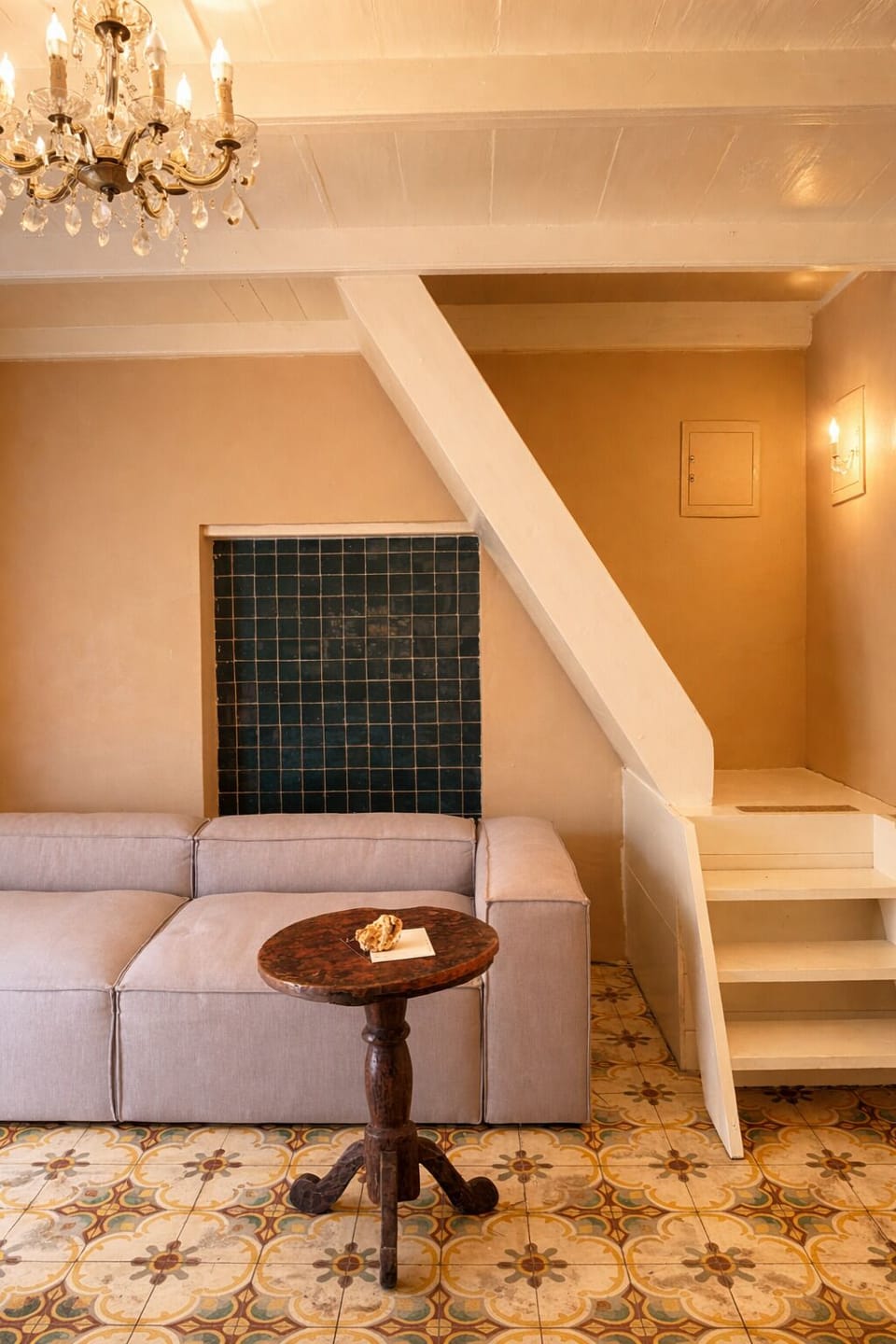 Comfort Double Room, 1 King Bed, Non Smoking | Living area