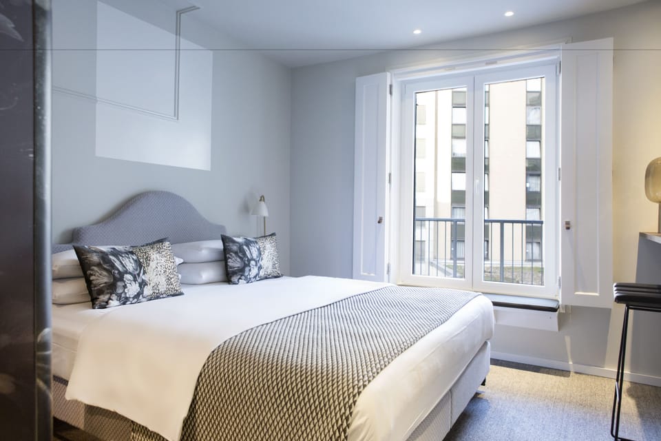 City Single Room, 1 Queen Bed, Non Smoking | Premium bedding, in-room safe, soundproofing, free WiFi