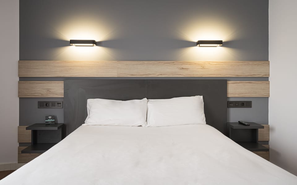 Economy Double or Twin Room | Desk, free WiFi, bed sheets