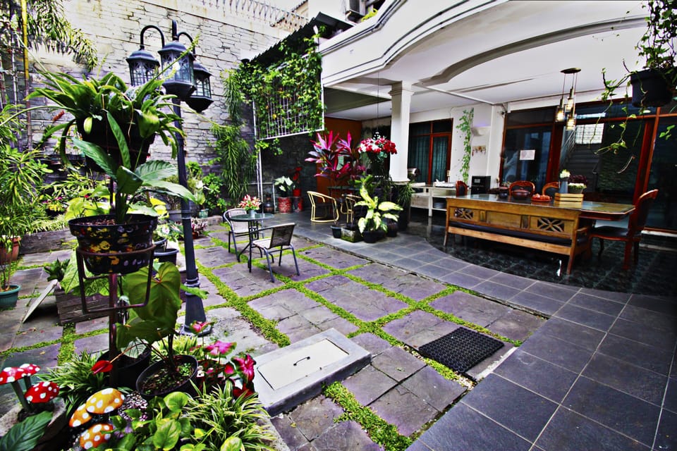 Fora Guest House Taman Lingkar Bed and Breakfast in Bandung