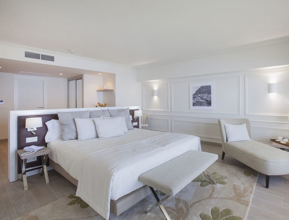 In-room safe, desk, blackout drapes, soundproofing