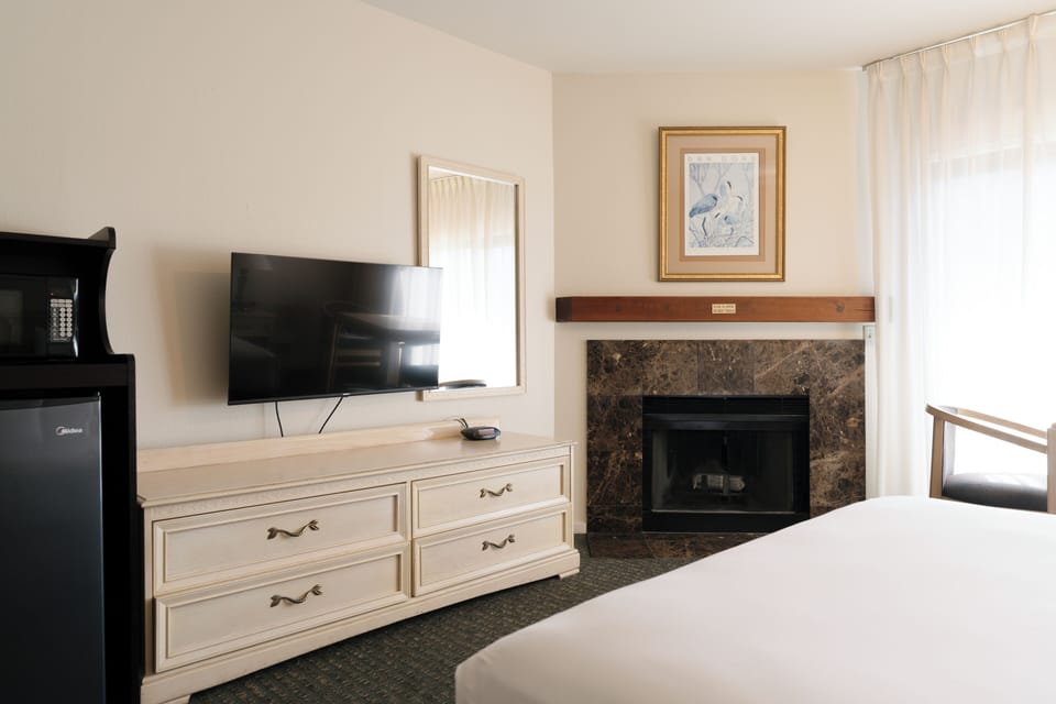 Blackout drapes, WiFi, bed sheets