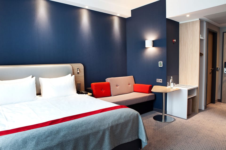 Standard Room, 1 Double Bed with Sofa bed, City View | Laptop workspace, blackout drapes, soundproofing, iron/ironing board