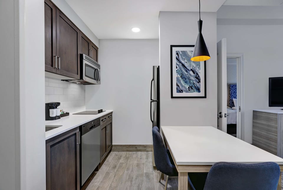 Suite, 1 Bedroom, Non Smoking (2 Queen Beds) | Private kitchen | Fridge, microwave, stovetop, dishwasher