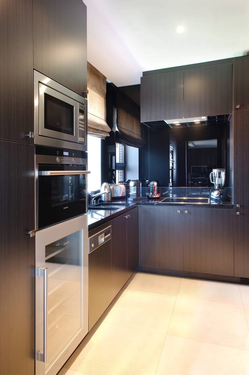 Presidential Room, 1 King Bed, Kitchenette, City View | Private kitchen | Eco-friendly cleaning products