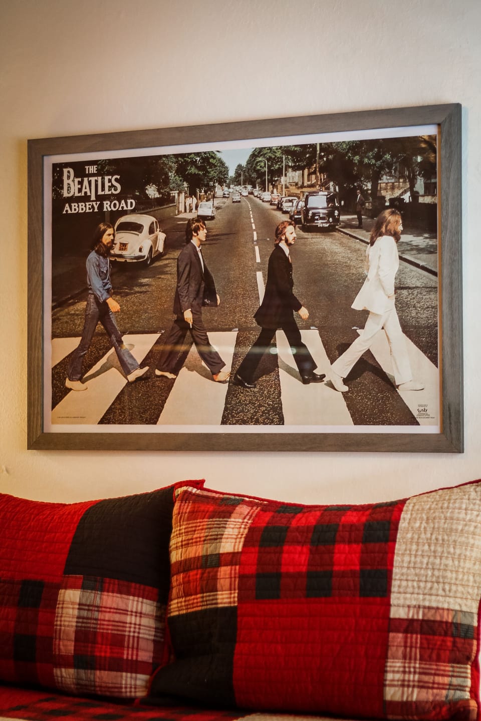 Standard Room, 1 Queen Bed, Non Smoking, Kitchenette | Individually decorated, individually furnished, iron/ironing board