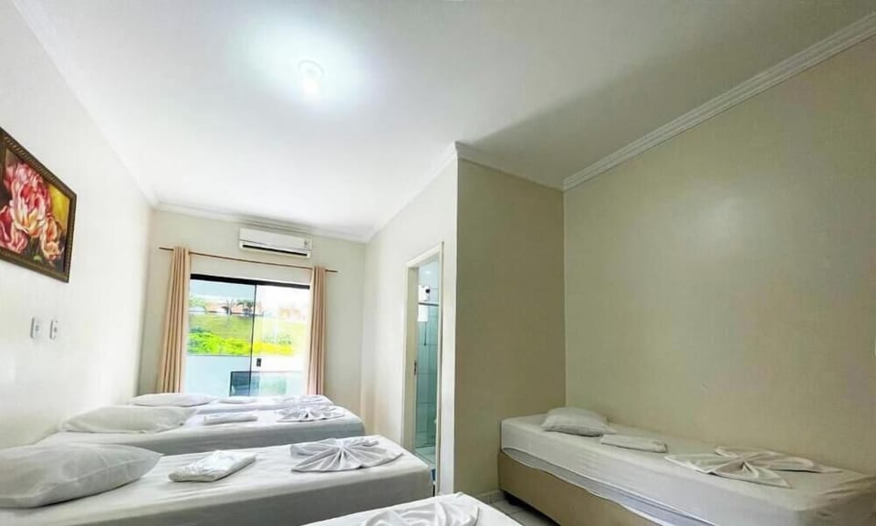 Room, Multiple Beds | WiFi (free)