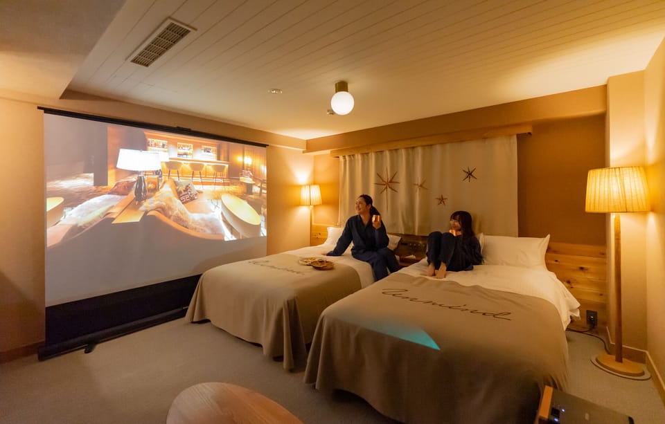 Theater Twin | Minibar, in-room safe, free WiFi