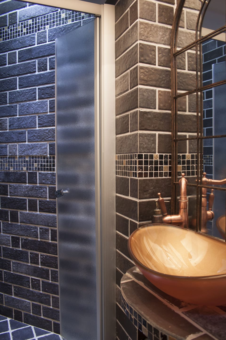 Double or Twin Room | Bathroom | Shower, free toiletries, hair dryer, towels