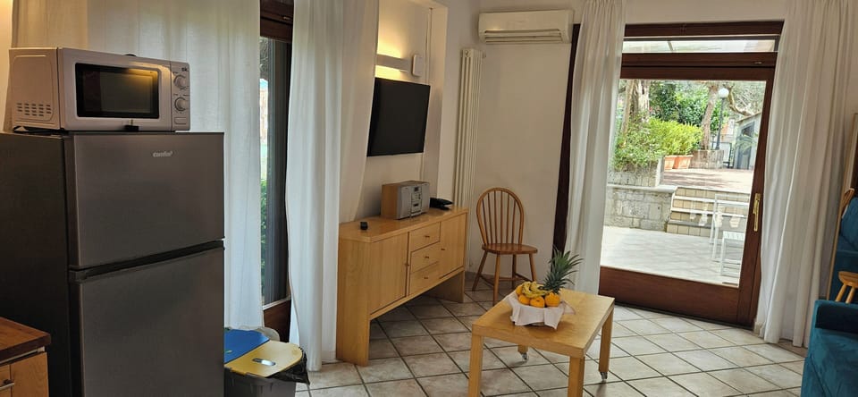 Superior Apartment, 2 Bedrooms | Private kitchen