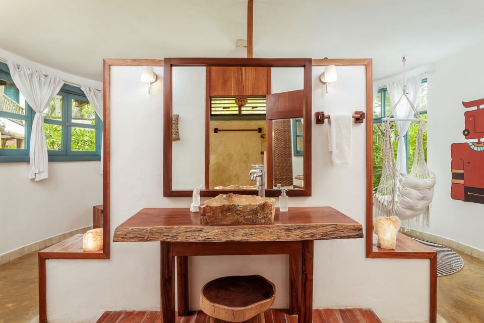 Suite, Sea View | Bathroom | Shower, towels, soap, shampoo