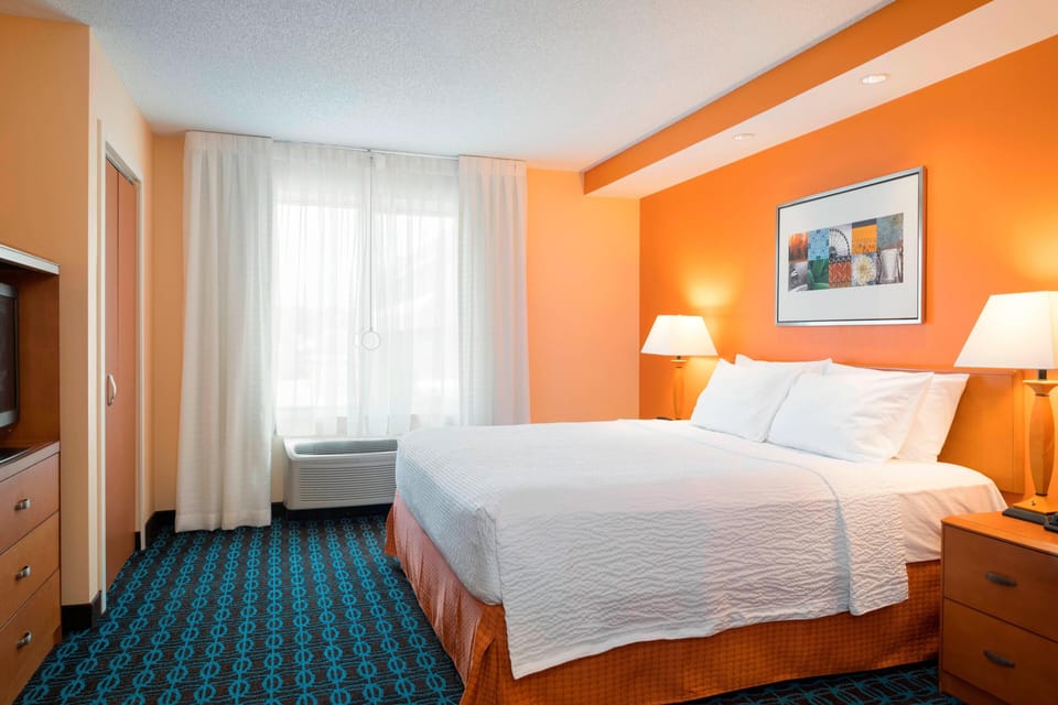 In-room safe, desk, laptop workspace, blackout drapes