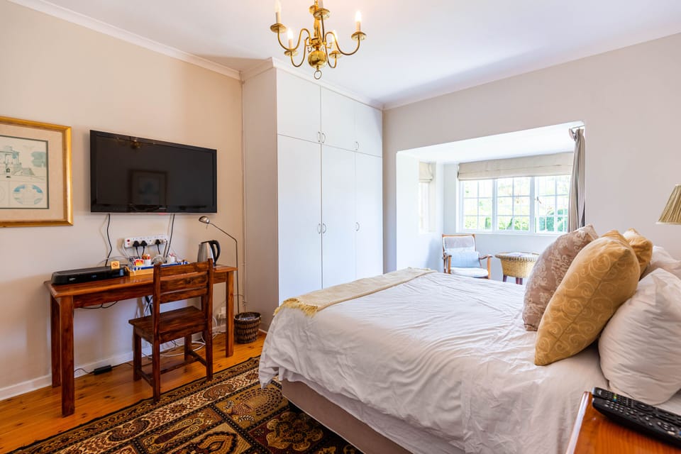 1 bedroom, premium bedding, in-room safe, desk