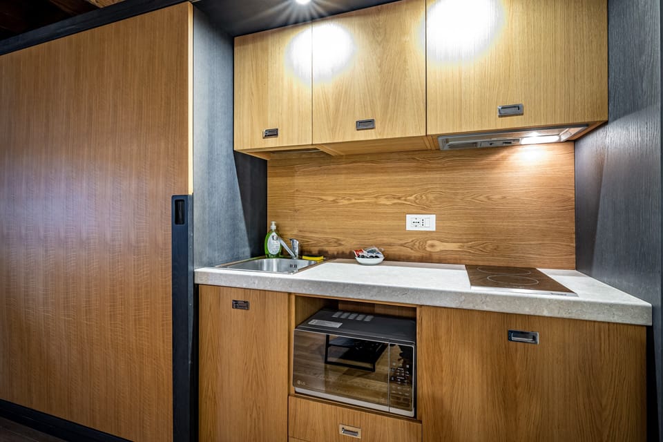 Premium Apartment, 1 Bedroom, Kitchenette | Private kitchenette