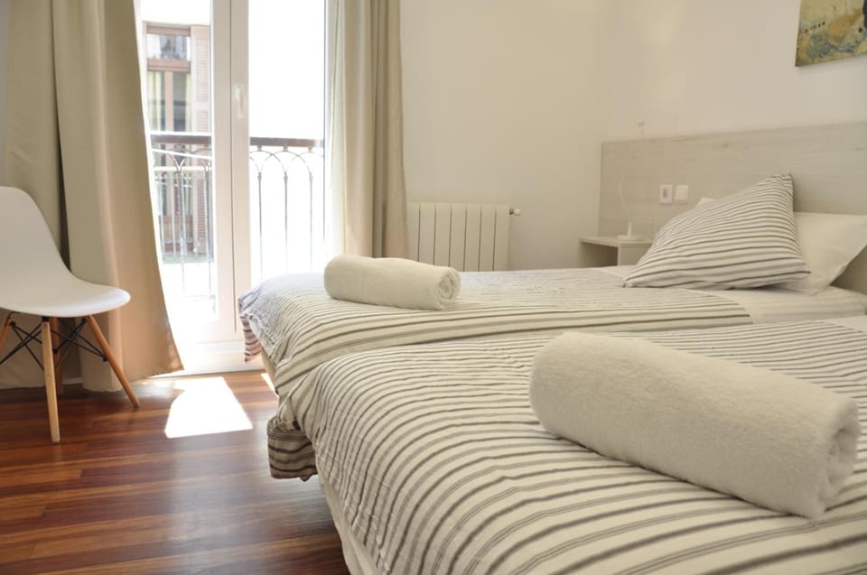 Premium bedding, down comforters, memory foam beds, minibar