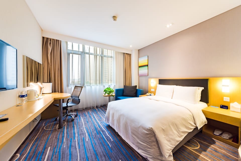 In-room safe, desk, blackout drapes, soundproofing