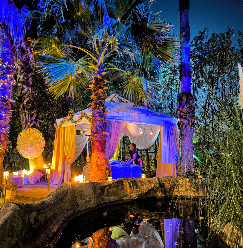 Couples treatment rooms, body treatments, body wraps, body scrubs